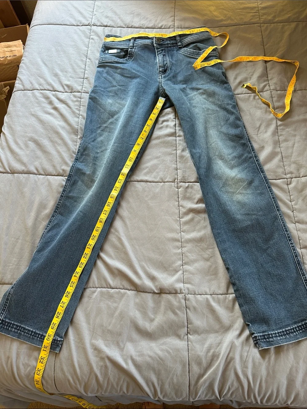 Kuhl Men's Straight Jeans in Faded Blue